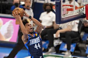 NBA生涯場(chǎng)均2分1.1板！Scotto：灰熊與小查理-布朗達(dá)成了簽約協(xié)議