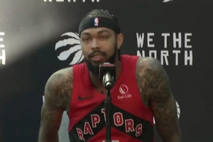 英格拉姆：加入猛龍是新的開始 隊(duì)友們?cè)诠シ纼啥硕计幢M全力