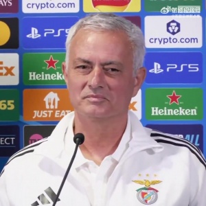 穆帥：很多俱樂部害怕而不掛前教練照片，切爾西做法說明他們偉大