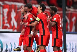 足球報(bào)：中超爭(zhēng)冠梯隊(duì)外援實(shí)力日漸趨同，保級(jí)隊(duì)對(duì)外援依賴度更高