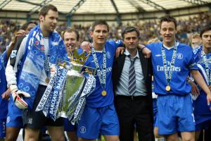 僅15粒丟球空前絕后！穆帥的首個英超賽季：29勝8平1負(fù)，95分奪冠