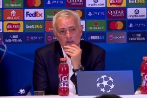 穆帥：藍軍是我生命的一部分，我執(zhí)教成就太大以至于被認為有魔法