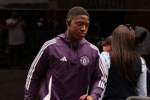 聯(lián)賽至今0首發(fā)！郵報：如果阿莫林留任，梅努有可能冬窗離隊