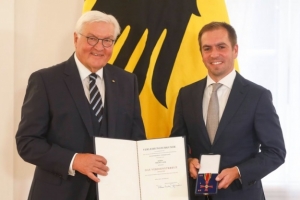 德國足球公平競賽先生！拜仁官方：拉姆被授予聯(lián)邦功勛勛章