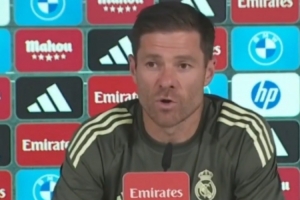 阿隆索：巴爾韋德已準(zhǔn)備出戰(zhàn)明日比賽；從未有球員拒絕踢某個位置