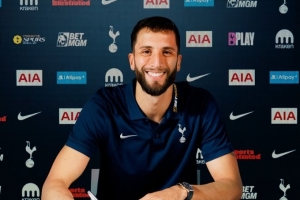 本坦庫爾談續(xù)約：很高興能在這家了不起的球隊(duì)續(xù)寫故事，我愛熱刺