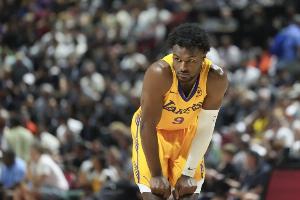 鐵！布朗尼11投1中&三分7中1 得到8分2板2助