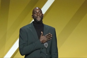 加內(nèi)特：年輕球員需要自律和堅持 不知道有沒有人教過他們這些