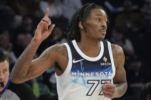 得分全隊最高！海蘭德半場5中3拿到12分1板2助1斷