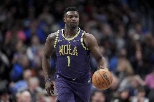 小試牛刀！錫安僅出戰(zhàn)上半場 15分鐘里5中3拿到8分9板3助3斷2帽