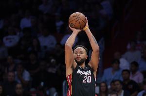 打打輔助！李凱爾16分鐘送出6次助攻 3中1拿到2分&另有2板2帽