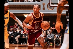 隊記：騎士簽約后衛(wèi)達(dá)里厄斯-布朗二世 后者上賽季效力于G聯(lián)盟