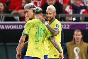 安東尼：內(nèi)馬爾最有天賦，他和小羅是我的標(biāo)桿，梅西C羅都是最佳