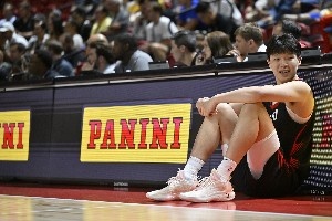 季前賽中國球員單場最高分？楊瀚森第4 移動長城壓陣 僅5人上雙