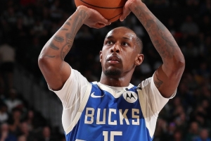 美記：雄鹿將裁掉雙向合同球員賈馬里-布耶 為簽字母弟騰陣容空間