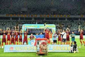 梅州五華“縣超”冠軍獎勵是一頭肥豬，文體局回應：寓意財富滿滿