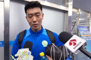 無緣蘇超決賽！馮伯元：遺憾因?qū)Τ鞘械母星?，踢中超都沒這么累