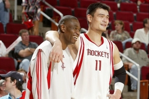 楊毅：姚明放在這個時代無敵不了 但他能多打好些年&在場上作用大