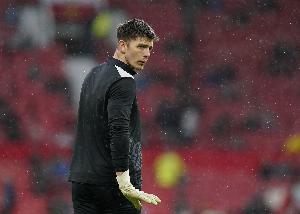 波普談歐冠對(duì)本菲卡：我感覺(jué)現(xiàn)在狀態(tài)很好，很享受和佳夫一起踢球