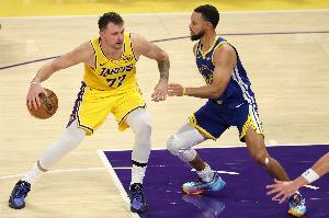 三后衛(wèi)+死亡五漏！77和小里掄冒煙又如何 湖勇的最大差距是防守？