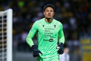 下注自己吃黃牌！意媒：檢方繼續(xù)調(diào)查烏迪內(nèi)斯門將奧科耶投注案