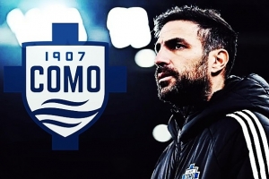 小球隊(duì)大夢(mèng)想！科莫7輪斬12分連克強(qiáng)敵，小法帶著天才新星逐夢(mèng)中