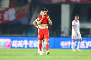 鐘義浩：年初險(xiǎn)些離隊(duì)、冬訓(xùn)減重14斤 特別想為河南拼來一個(gè)冠軍