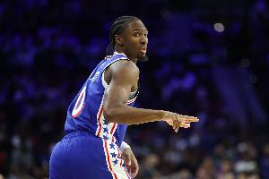 恩比德缺陣！76人迎戰(zhàn)魔術(shù)先發(fā)：馬克西埃奇庫(kù)姆烏布雷博納沃克