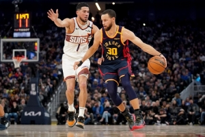 解說：穆迪本季獲得進化 庫里末節(jié)起伏讓人感慨 布克依舊扛起球隊