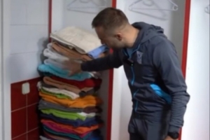 歐協(xié)聯(lián)賽前，波蘭球隊(duì)嘲諷巴列卡諾客隊(duì)更衣室設(shè)施簡(jiǎn)陋