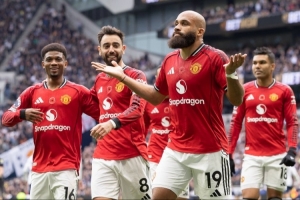 曼聯(lián)上次英超單場(chǎng)頭球雙響還是去年4月對(duì)切爾西，B費(fèi)加納喬破門