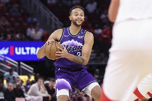 最近出場(chǎng)機(jī)會(huì)挺多！李凱爾7中3拿到8分4板4助