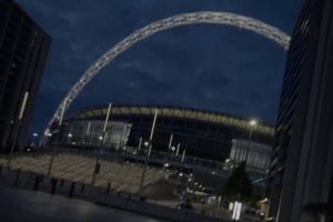 溫布利將承辦歐洲杯半決賽和決賽，球場無人機(jī)表演預(yù)熱賽事