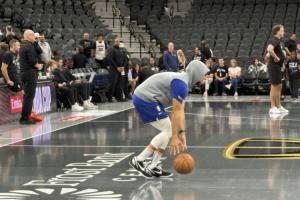 庫(kù)里上腳科比6！美球迷震驚：耐克哨庫(kù)里來(lái)了！WTF這場(chǎng)70分！