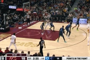 又高難度！米切爾撤步點(diǎn)起阿爾達(dá)馬想騙犯規(guī) 裁判沒吹但三分扔進(jìn)