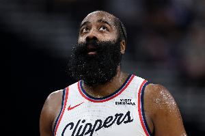 各讓一個主將！ESPN預(yù)測明晨船綠勝率：快船僅27.6% 綠軍達(dá)72.4%