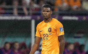 科曼：我們本想把所有球員都留在隊(duì)內(nèi)，但俱樂部決定召回鄧弗里斯