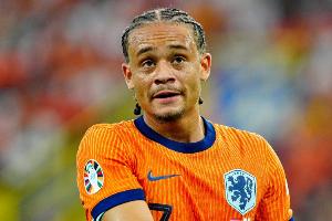 四名英超球員同一場比賽為荷蘭破門，荷蘭隊史首次