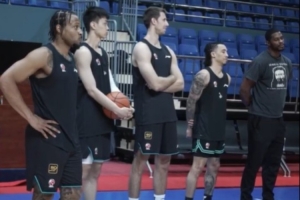 久違了！全員集結(jié) 福建男籃在主場球館進(jìn)行訓(xùn)練！