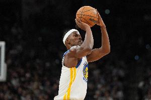 不談這個(gè)！巴特勒被問(wèn)及末節(jié)沖突：你們問(wèn)完了沒(méi)？