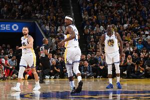 灣區(qū)主持人：昨天勇士三老都上場&表現(xiàn)不錯但仍輸球 本季多次如此