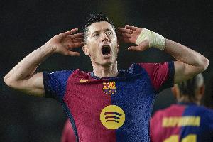 萊萬傳記作者：巴薩要求萊萬停止進球時，拉波爾塔主席并不在場