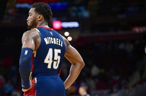 基本操作！米切爾22投11中&三分11中4 砍下32+9+5&正負(fù)值+13