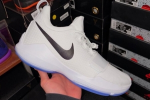 這個配色如何？球鞋博主曬明年將復(fù)刻歸來的喬治PG 1！