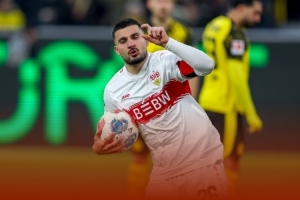 戴帽+絕平，翁達(dá)夫當(dāng)選多特3-3斯圖加特全場最佳球員