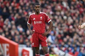 紅軍舊將：可以想象阿隆索執(zhí)教利物浦；伊薩克反彈只是時間問題