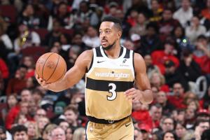 太猛了！第3節(jié)進行中 麥科勒姆投進本場第9記三分 創(chuàng)個人賽季新高