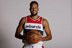 CJ·麥科勒姆成為NBA杯歷史上第二位投進至少10記三分的球員