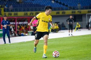 留洋加油！17歲魏祥鑫明年加盟歐塞爾，21歲徐彬大概率前往狼隊(duì)