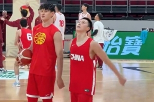 中國男籃世預賽對陣韓國前公開訓練 胡明軒曾凡博比外線三分